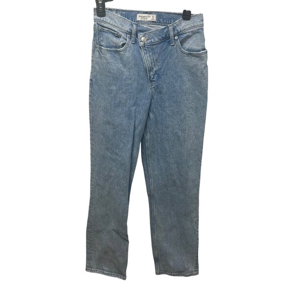 Abercrombie & Fitch 90s Straight Ultra High Rise Jeans Size 27/4 Light Wash Deni - Picture 1 of 8